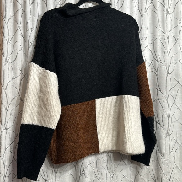 Brown Black White Color Block Mock Neck Sweater Size Large - Picture 3 of 3